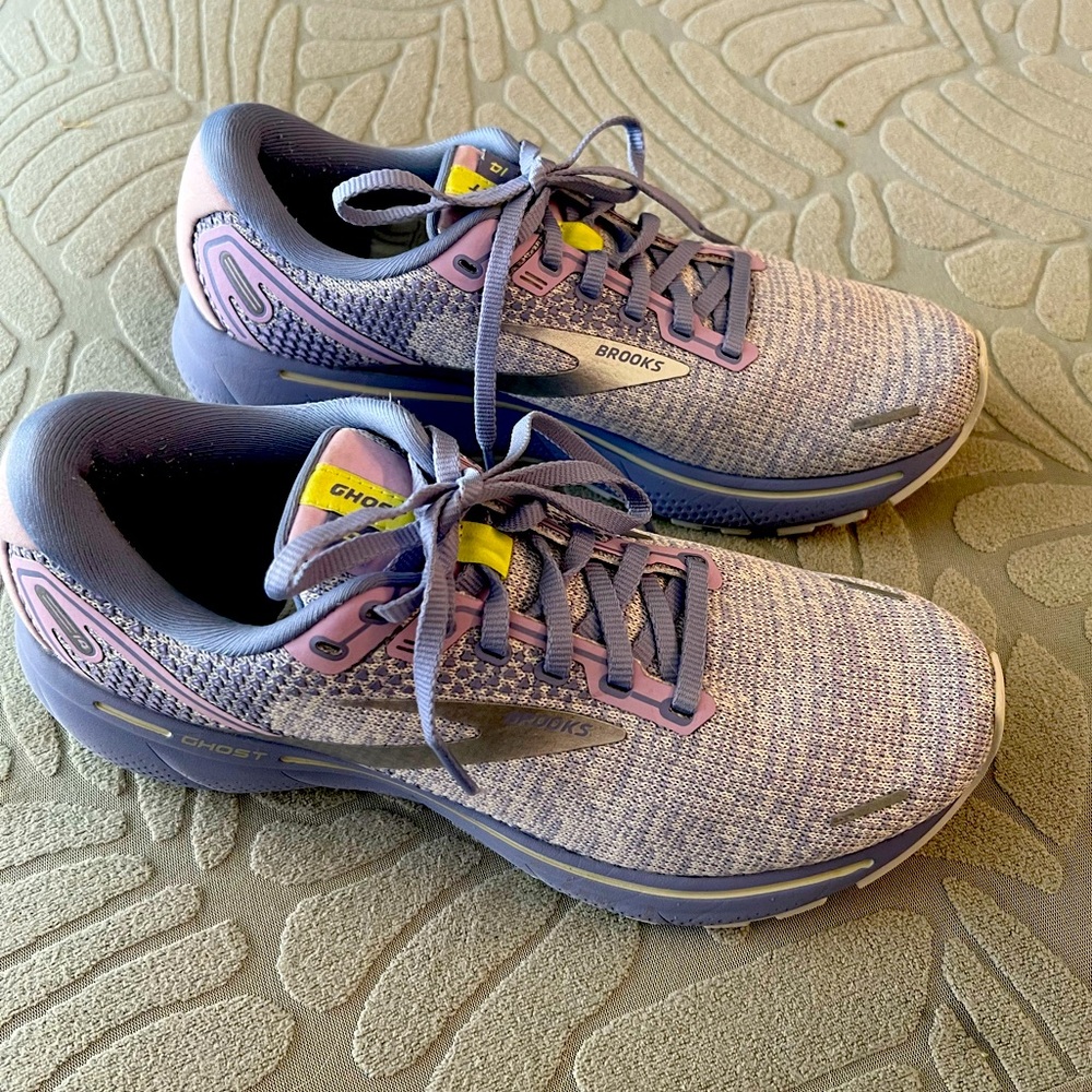 Brooks Ghost 14 Running Shoes